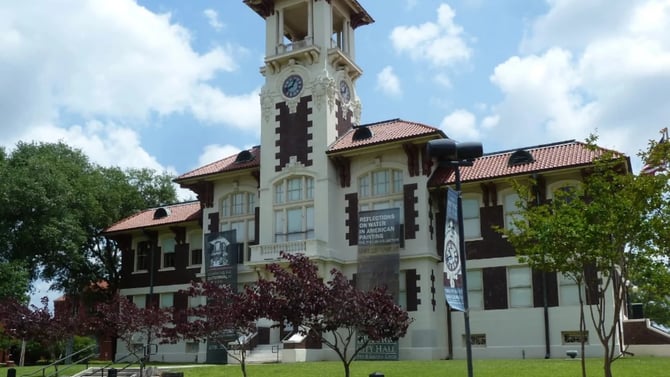 1911 Historic City Hall Arts & Cultural Center